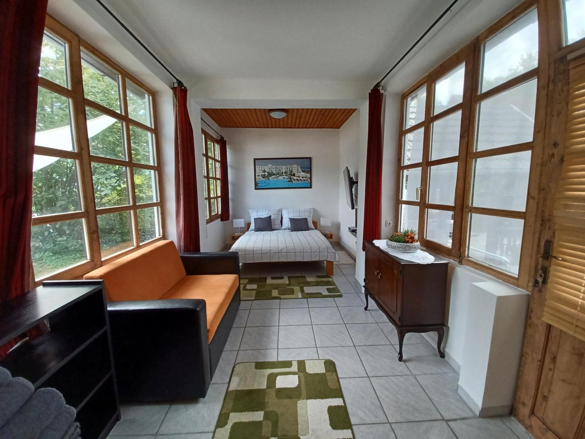 Szarszo Apartment With 3 Rooms And Private Beach, Private Parking บาลาตอนซาร์โซ ภายนอก รูปภาพ